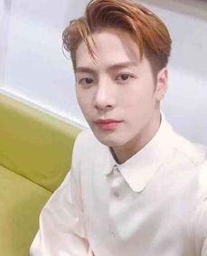 王嘉尔的搞笑视频,笑点连连,欢乐无限