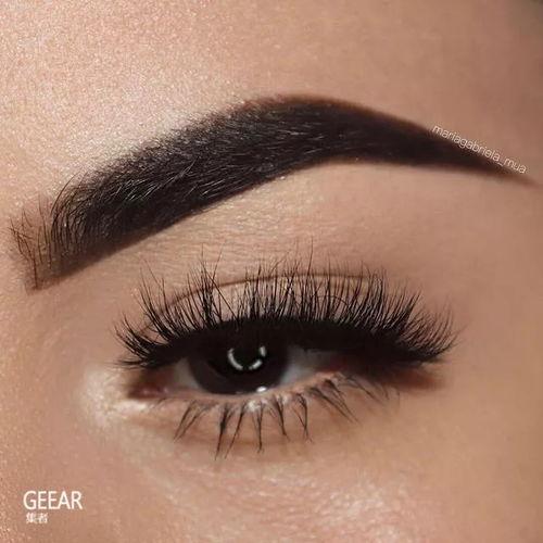 眉毛稀疏的女明星,揭秘眉毛稀疏女明星的独特魅力